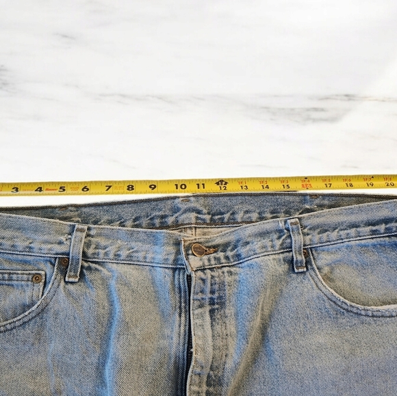 Carhartt distressed light wash denim jeans - Picture 8 of 9